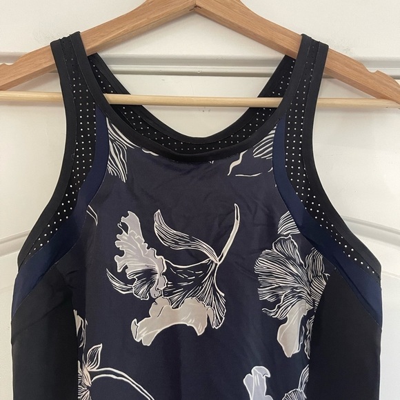 Athleta Fiore One Piece Swimsuit - XS - Picture 4 of 7